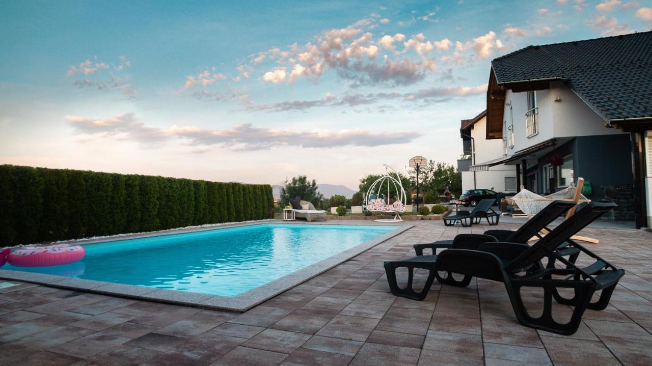 Villa De Luxe Bihać Extérieur photo
