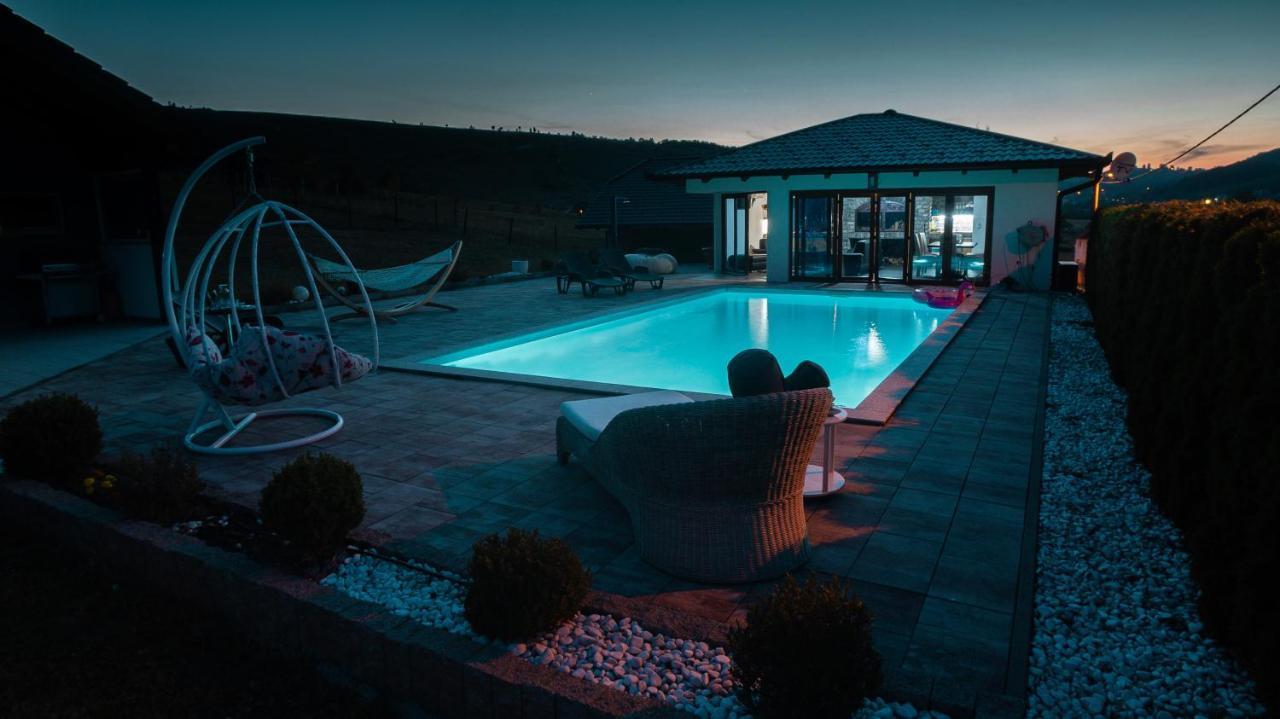 Villa De Luxe Bihać Extérieur photo