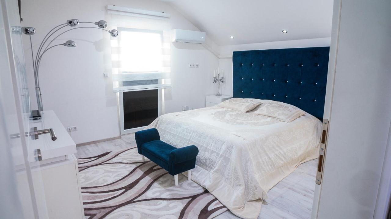 Villa De Luxe Bihać Extérieur photo